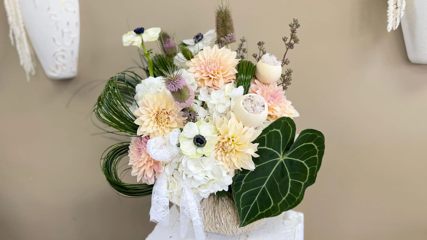 Gallery in Bloom - Arrangements - A&N Flowers LA