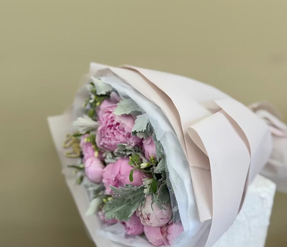 Peony Cloud Bouquet