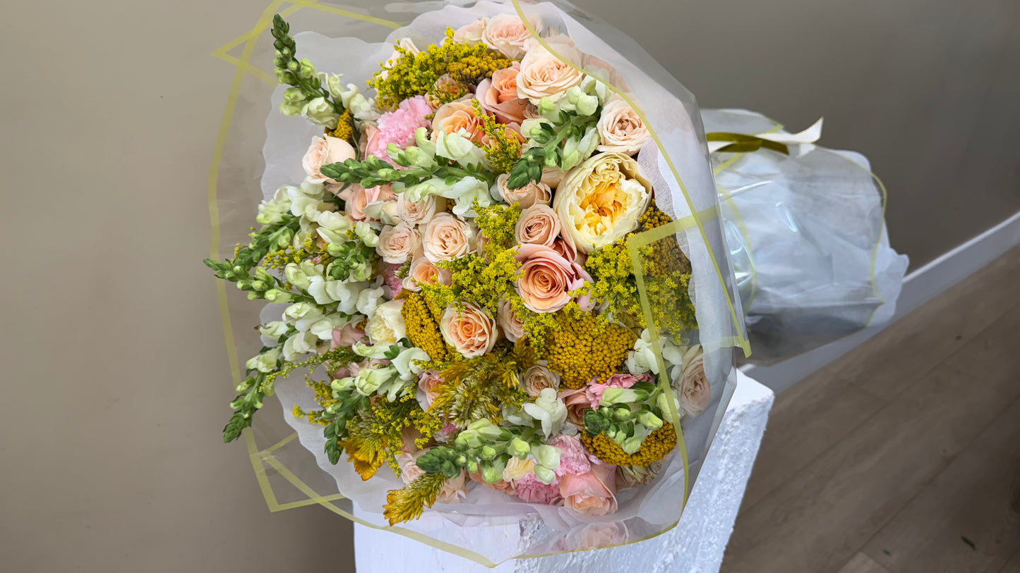 Peach Honey Bouquet