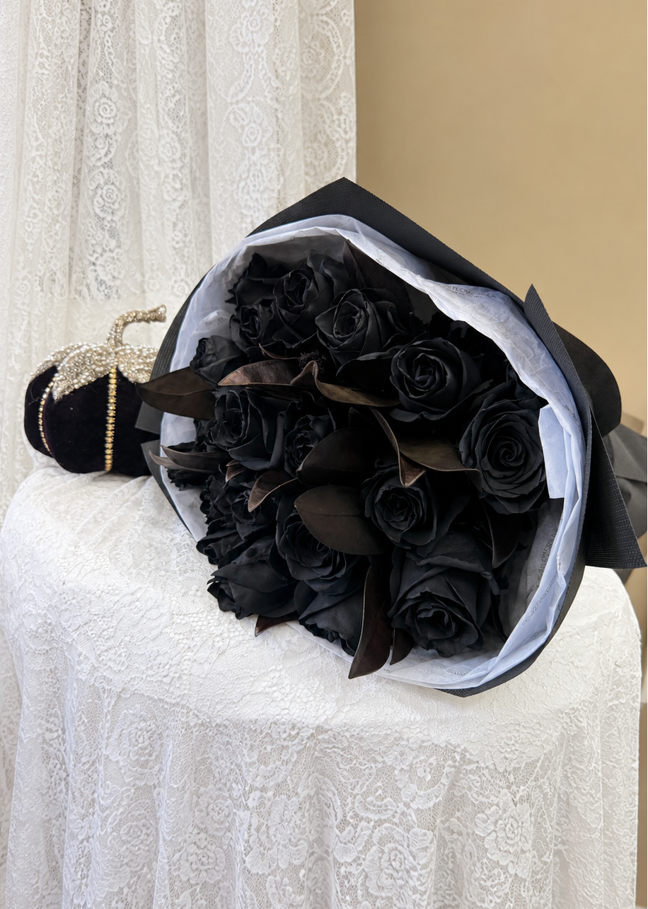 Premium Black Rose Bouquet