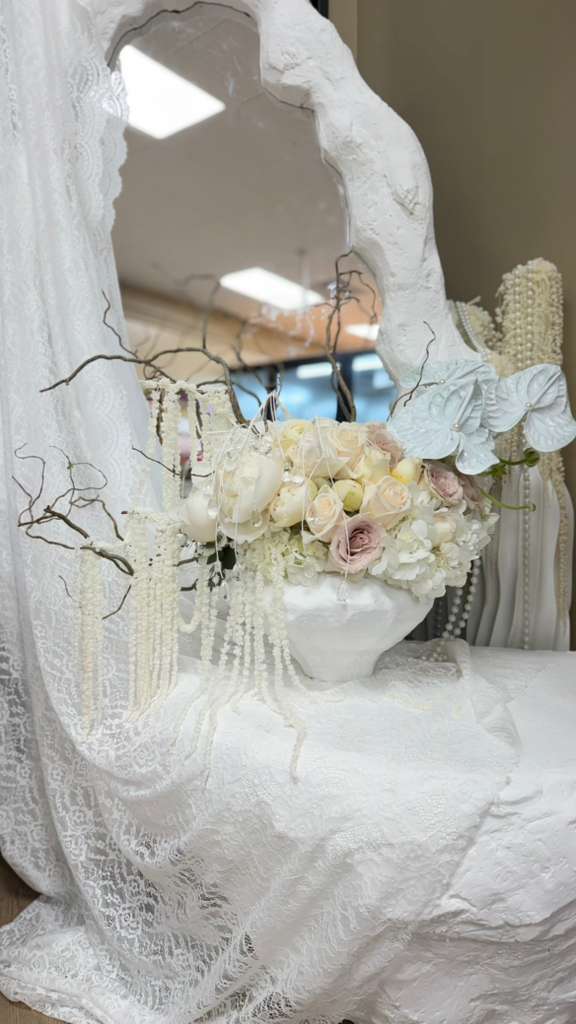 Ivory vail - Arrangements - A&N Flowers LA