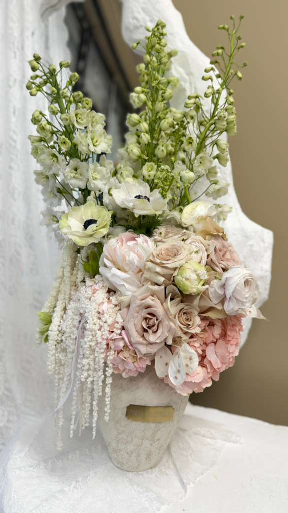 Nude roses with peonies - Arrangements - A&N Flowers LA