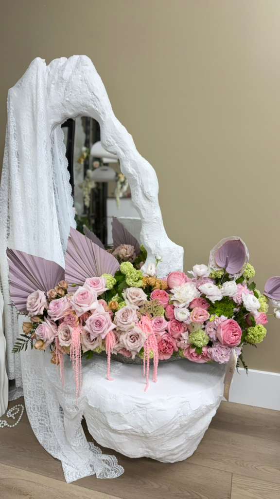 Premium, spray and garden roses with green viburnum - Arrangements - A&N Flowers LA
