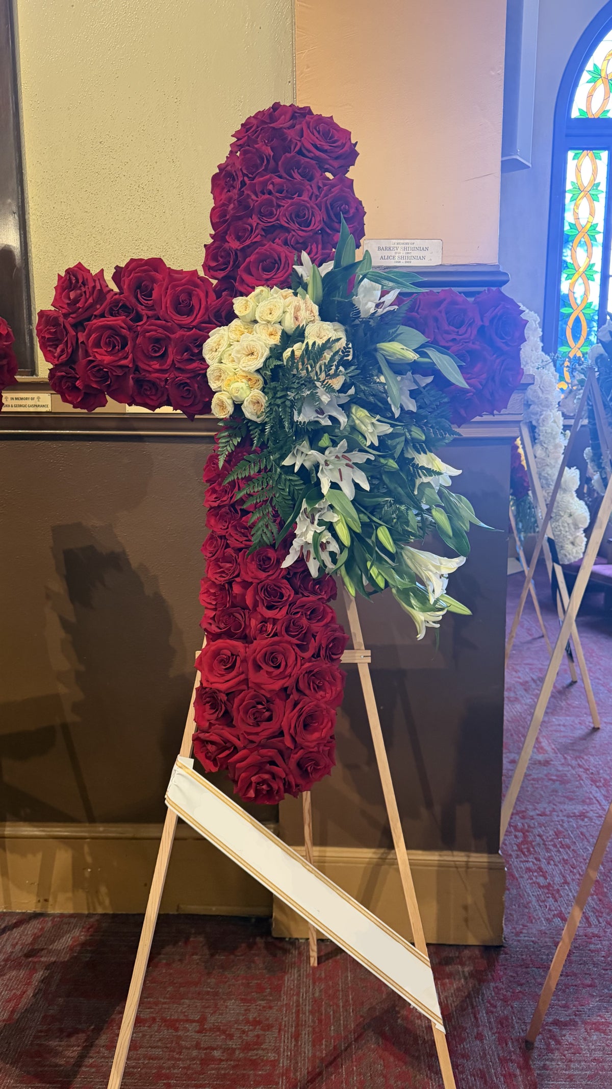 Medium Red Cross – White Lily Cascade