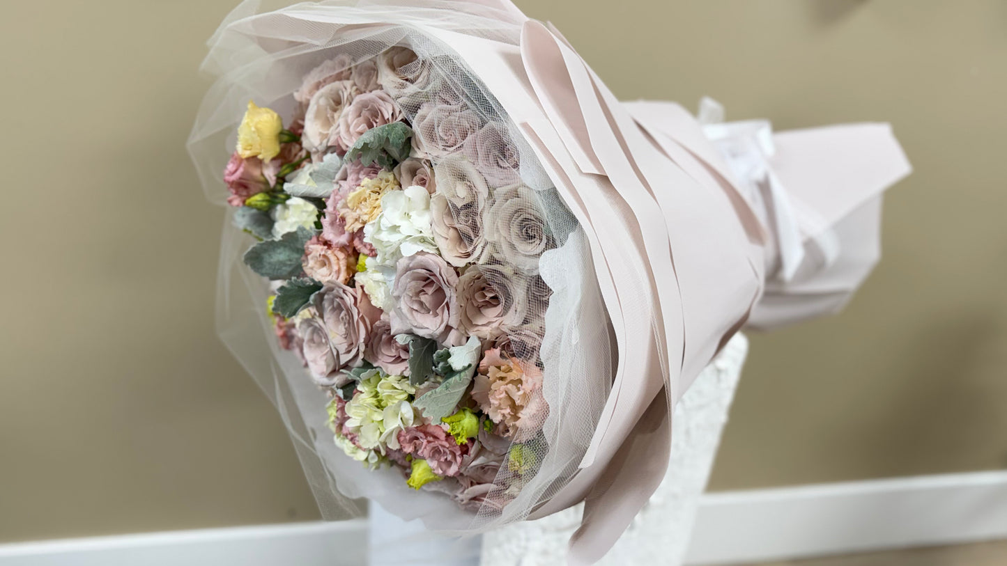 Moonveil Bouquet
