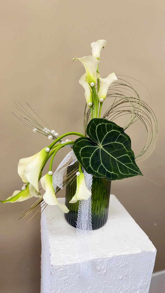 Pearl Calla Vase - Arrangements - A&N Flowers LA
