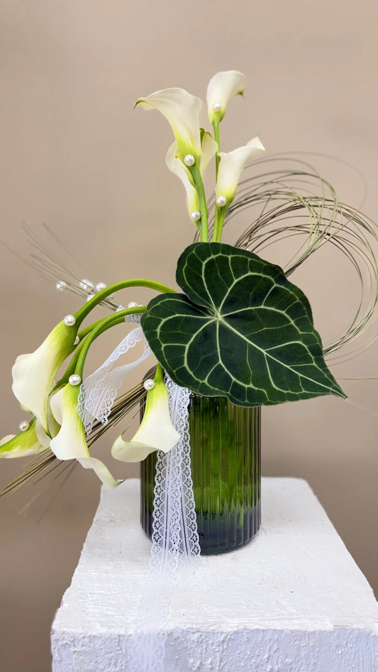 Pearl Calla Vase - Arrangements - A&N Flowers LA