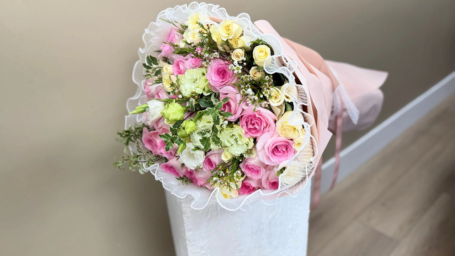 Rosette Kiss - Bouquet - A&N Flowers LA