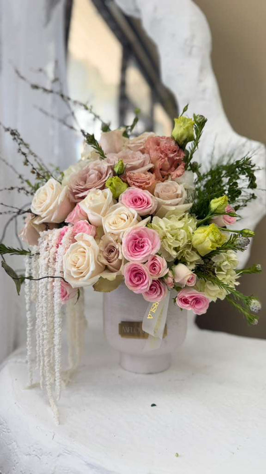 White, nude and spray roses with Lisianthus